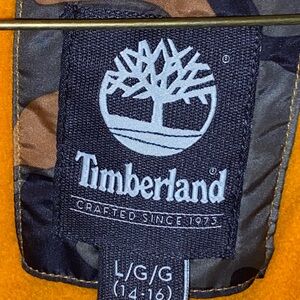 Timberland Camouflage Jacket with Brown and Black Accents